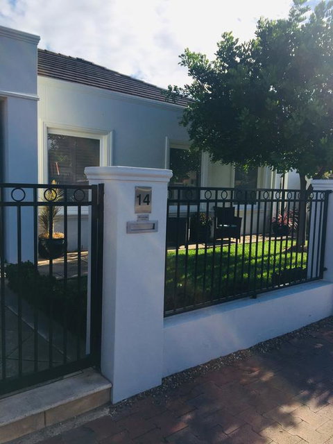 Glenelg Private Studio - Accommodation Cairns 3