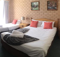 Golden Chain Aalana Motor Inn - Accommodation Cairns