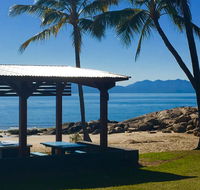 Golden Sands Beach House - Accommodation Cairns