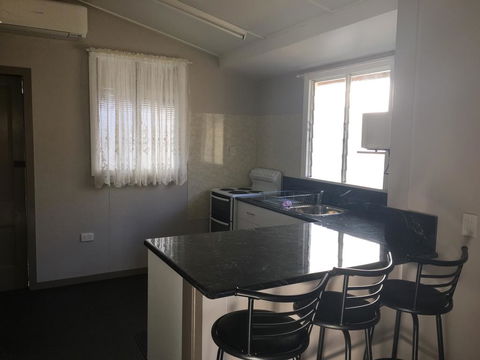 Goondihill Hotel - Accommodation Cairns 2