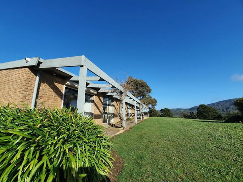 GRACEDALE HILLS HOMESTEAD - Accommodation Cairns 1