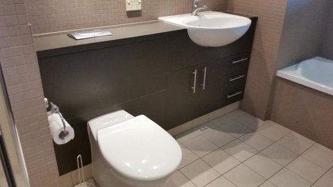 Grand Hotel Ocean View Apartment Labrador - Accommodation Cairns 1