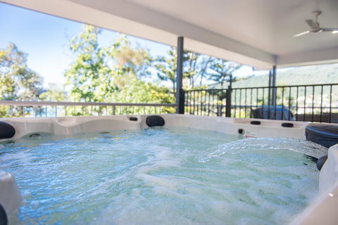 Great Escape - Cannonvale - Accommodation Cairns 1
