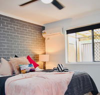 Grey Brick Apartment - Accommodation Cairns