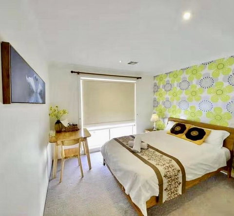 Halen's Hourse - Accommodation Cairns 0