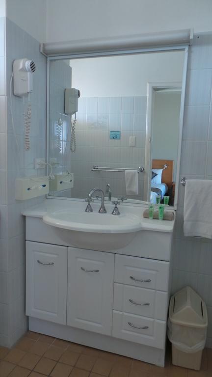 Halfway Motel - Accommodation Cairns 3