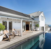 Hampton's Retreat Family friendly water views close to beach with heated pool - Accommodation Cairns