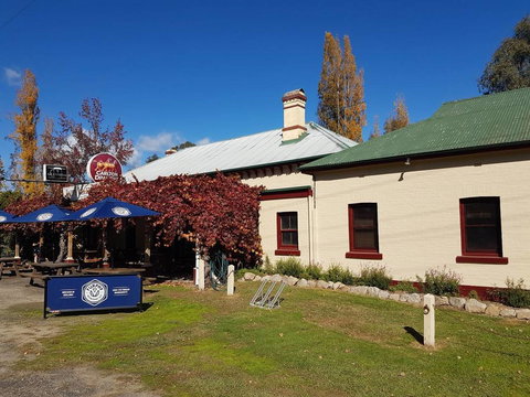 Happy Valley Hotel - Accommodation Cairns 0