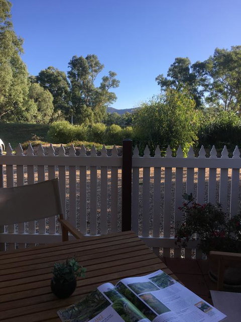 Happy Valley Hotel - Accommodation Cairns 1