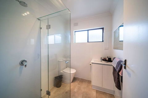 Harmony At Henley Beach-Wifi - Nespresso - Netflix - Accommodation Cairns 1