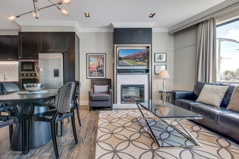 Head For The Hills At Charming Mountain Apartment - Accommodation Cairns 1