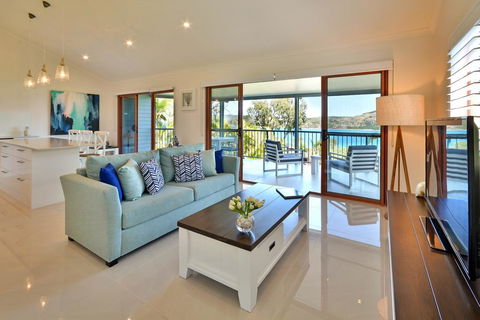 Heliconia Grove On Hamilton Island - Accommodation Cairns 1