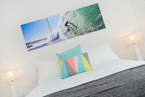 Hi 5 Luxury Holiday Apartments - Accommodation Cairns 2