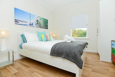Hi 5 Luxury Holiday Apartments - Accommodation Cairns 1