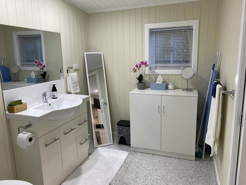 Hideaway On Hume #2 - Accommodation Cairns 2