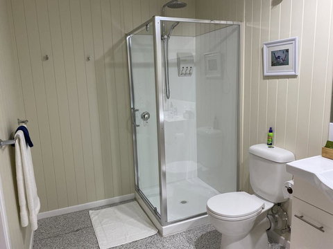 Hideaway On Hume #2 - Accommodation Cairns 3