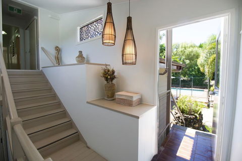 Hillcrest Guest House - Accommodation Cairns 2