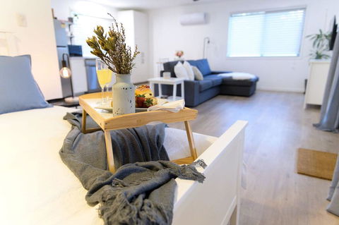 Hinterland Boutique Cottages -Cozy Cottage - Accommodation Cairns 0