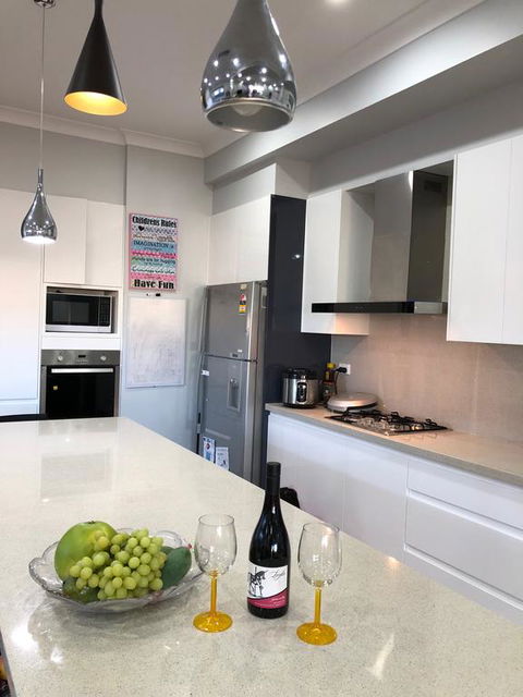 Home Away From Home Newly Built And Spacious - Accommodation Cairns 2