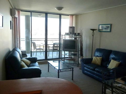 Homebush Bay Self-Contained Modern Two-Bedroom Apartments (BEN) - Accommodation Cairns 2