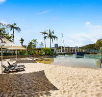 Homebush Bay Self-Contained Modern Two-Bedroom Apartments BEN - Accommodation Cairns
