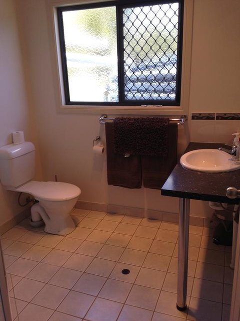 Horsepower Cabins - Accommodation Cairns 2