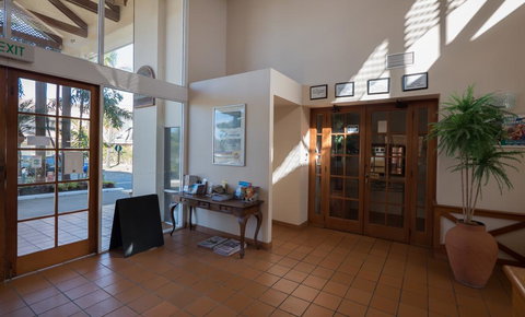 Isle Of Palms Resort - Accommodation Cairns 3