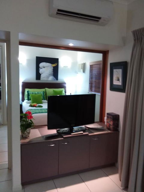Jackies City Central Apartment - Accommodation Cairns 2