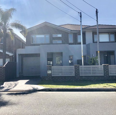 Jewel In The West-Newly Built And Spacious - Accommodation Cairns 2