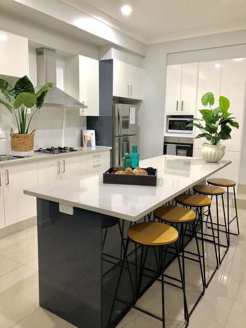Jewel In The West-Newly Built And Spacious - Accommodation Cairns 3