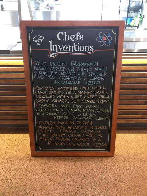 Joes Waterhole Hotel - Accommodation Cairns 3