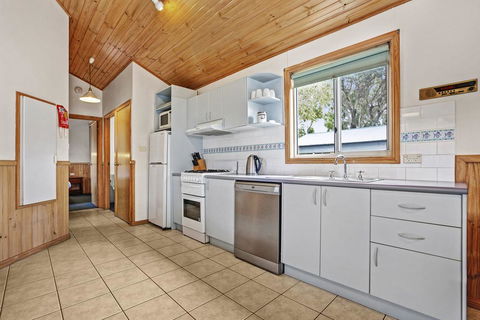 Kendalls Beach Holiday Park - Accommodation Cairns 2