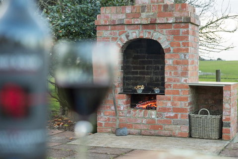 Killynaught Spa Cottages - Accommodation Cairns 0