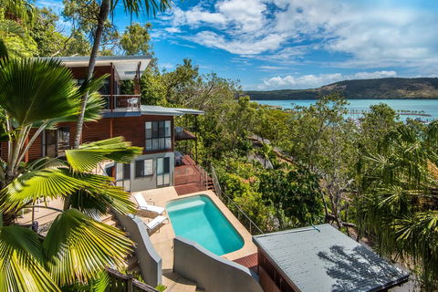 Kingfisher On Hamilton Island - Accommodation Cairns 0