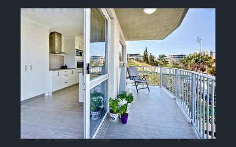 Kings Beach Retreat - Accommodation Cairns 2