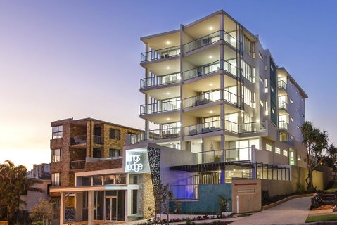 Kings Edge Holiday Apartments - Accommodation Cairns 0