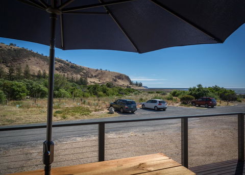 Lady Bay Getaway - 12 Lady Bay, Normanville - Accommodation Cairns 1