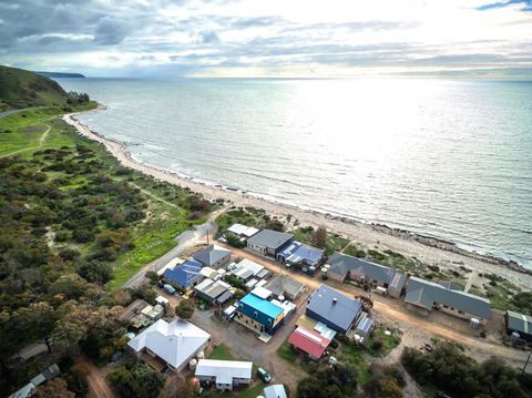 Lady Bay Getaway - 12 Lady Bay, Normanville - Accommodation Cairns 2