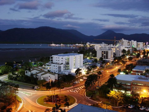 Lake Central Cairns - Accommodation Cairns 2