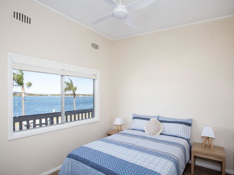 Lakeside Flats 3 - Accommodation Cairns 0