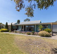 Lakeview - Waterviews on Newlands Arm - Accommodation Cairns