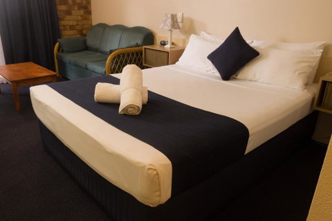 Lancaster Court Motel - Accommodation Cairns 0