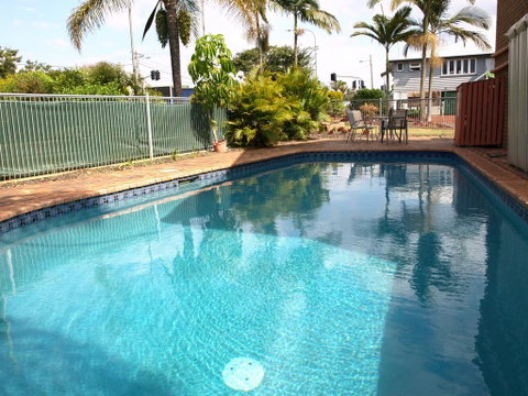 Lancaster Court Motel - Accommodation Cairns 2