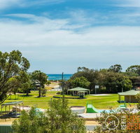 Lancelin Home with Beach and Park Views - Accommodation Cairns