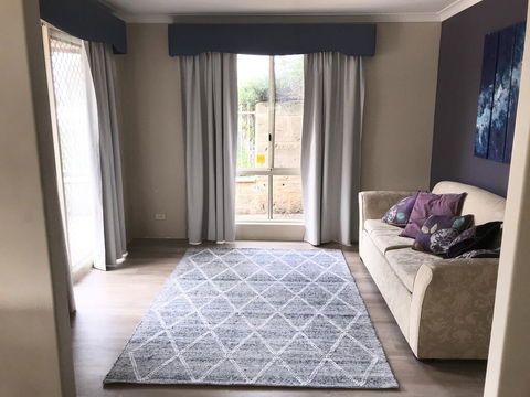 Large Family Home - Accommodation Cairns 2