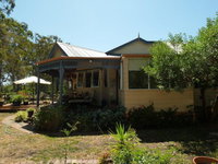 Lilys by the Lake - Raymond Island Accommodation