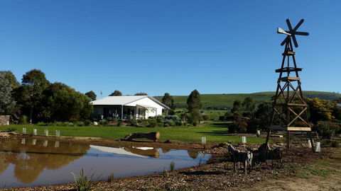 Linger Longer Cottages - Accommodation Cairns 0
