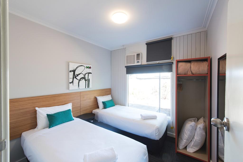 Seaton SA Accommodation Cairns