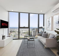 Luxuria Apartments - Avant - Accommodation Cairns