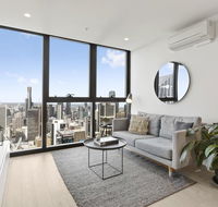 Luxuria Apartments - EQ Tower - Accommodation Cairns